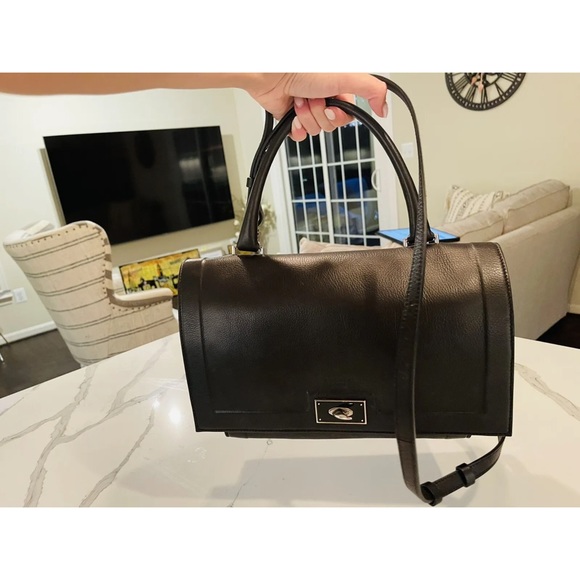 GIVENCHY BROWN LEATHER SHARK MEDIUM SHOULDER/SATCHEL BAG - NEW - Picture 3 of 7